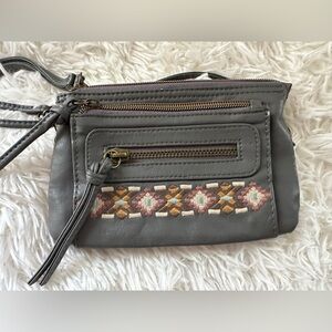 Mini crossbody bag purse gray w boho Aztec design zipper compartment organize